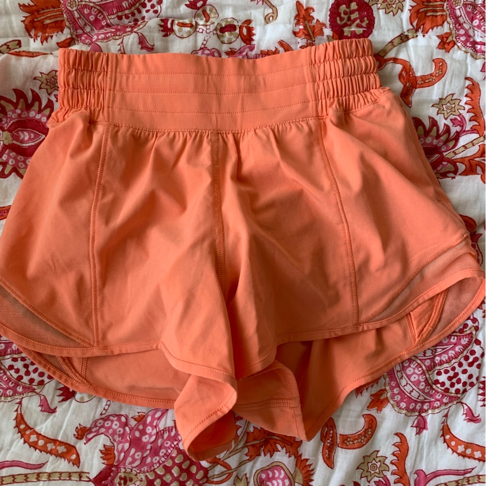 lululemon size 0 raspberry cream hotty hots!
